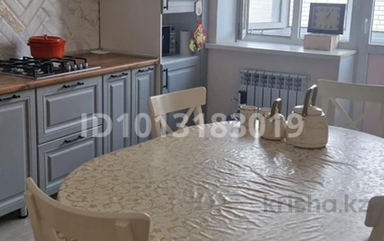2-бөлмелі пәтер · 74 м², Нұрсая ш/а., Таумуш Жумагалиев 15, бағасы: 30 млн ₸ в Атырау, мкр Нурсая — фото 2