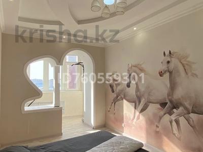 2-комнатная квартира · 120 м² · 5/8 этаж, мкр. Алтын орда, Санкибай батыра 40 — Дина гипермаркет Дару клиника Летный училище за 19 000 〒 в Актобе