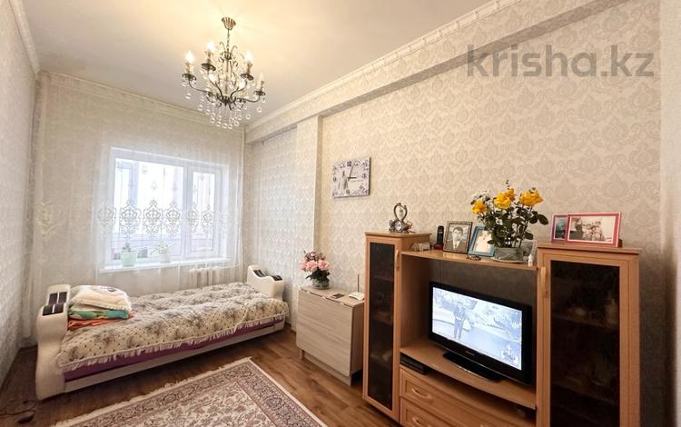 1-комнатная квартира, 37 м², 12/14 этаж, Иманова 50/1