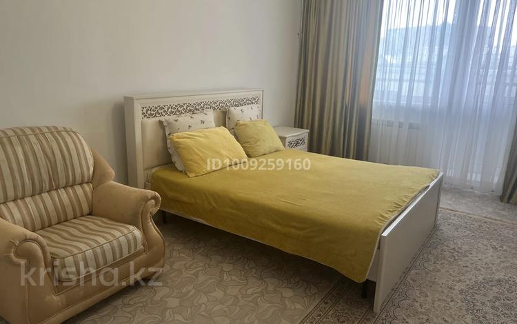 1-комнатная квартира · 60 м² · 5/25 этаж, мкр 11 112a за 12 000 ₸ в Актобе — фото 2