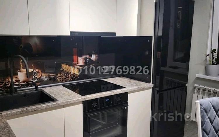 1-бөлмелі пәтер · 40 м² · 8/13 қабат, Есенова 160/3, бағасы: 230 000 ₸ в Алматы, Жетысуский р-н — фото 2