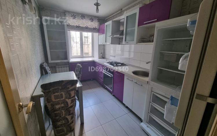 2-бөлмелі пәтер · 50 м² · 2/5 қабат, Козбагарова — Беспаева, бағасы: 250 000 ₸ в Семее — фото 2