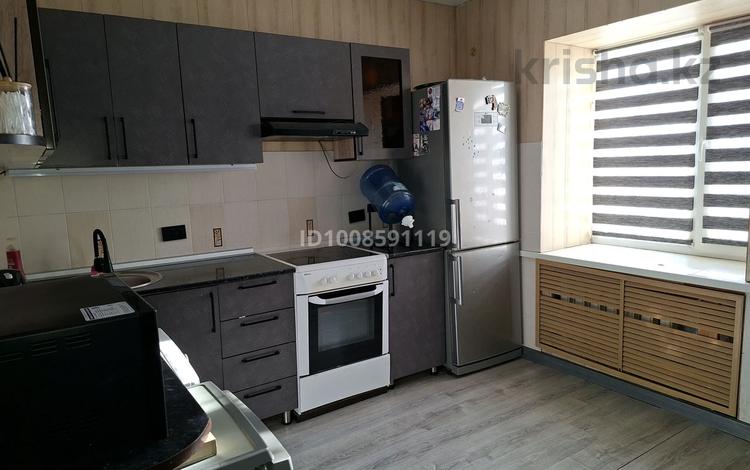 2-комнатная квартира · 60 м² · 1/5 этаж, Омарова 32 за 20 млн ₸ в Жезказгане — фото 2
