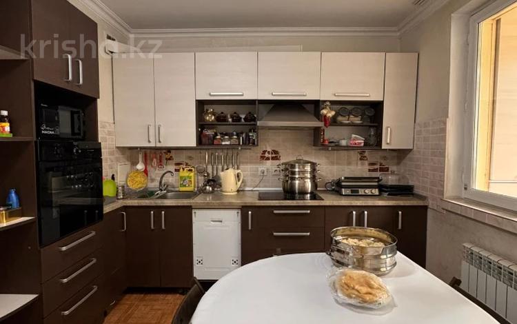3-бөлмелі пәтер · 80 м² · 1/10 қабат, Ақсай-4 ш/а., бағасы: 60 млн ₸ в Алматы, Ауэзовский р-н — фото 11