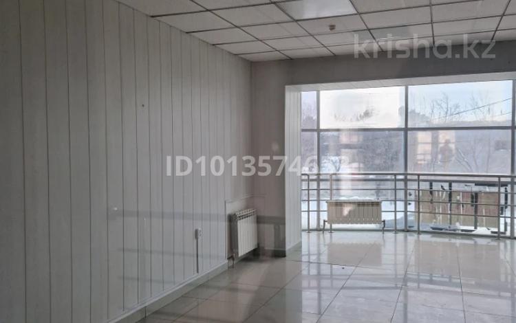 Кеңселер, кабинеттер және жұмыс орындары · 59.7 м², бағасы: 131 340 ₸ в Костанае — фото 3
