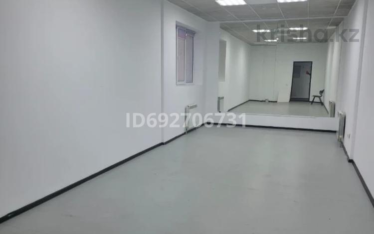 Офисы, склады, фитнес и спорт, образование · 180 м² за 550 000 ₸ в Алматы, Бостандыкский р-н — фото 14