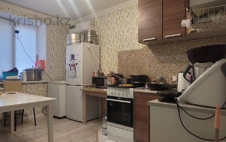 3-бөлмелі пәтер · 63.7 м² · 4/9 қабат, Гүлдер 2 ш/а., Таттимбета 5/5, бағасы: 35 млн ₸ в Караганде, Казыбек би р-н — фото 9