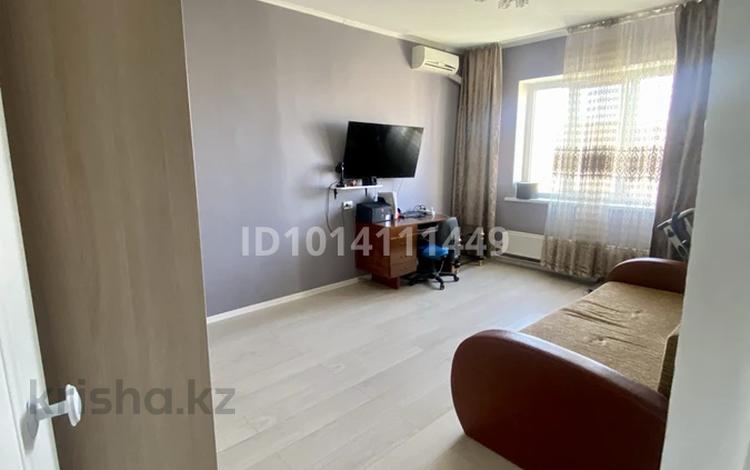 2-комнатная квартира · 59.9 м² · 9/9 этаж, мкр Жетысу-2 56 за 300 000 ₸ в Алматы, Ауэзовский р-н — фото 2