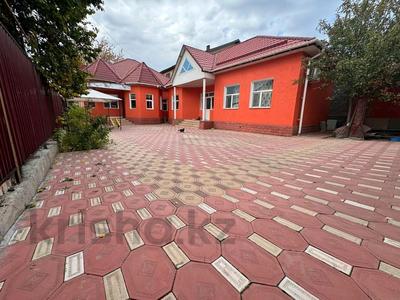 Жеке үй · 5 бөлме · 250 м², Фурманова остановка Алатау б/н, бағасы: 450 000 〒 в Шымкенте