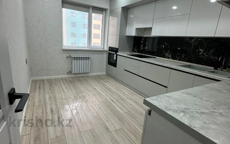 3-комнатная квартира, 75 м², 3/5 этаж, 39-й мкр 6 за 21 млн 〒 в Актау, 39-й мкр — фото 2