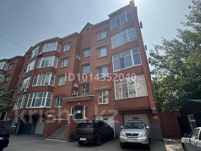 3-комнатная квартира · 107 м² · 2/4 этаж, Ескалиева 297 за 53 млн ₸ в Уральске
