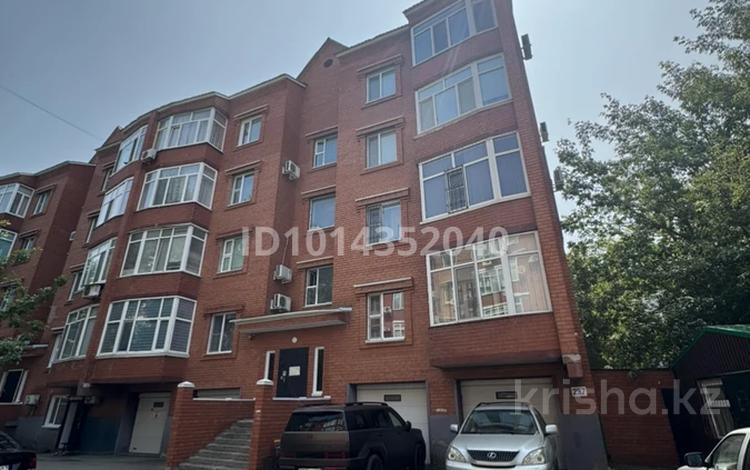 3-комнатная квартира · 107 м² · 2/4 этаж, Ескалиева 297 за 53 млн ₸ в Уральске — фото 2