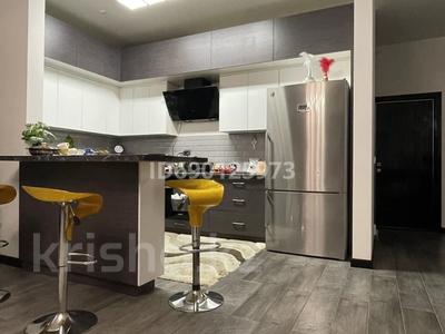 4-бөлмелі пәтер, 180 м², 9/10 қабат, мкр 12 38, бағасы: 56 млн 〒 в Актобе, мкр 12