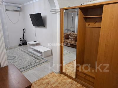 2-комнатная квартира · 51 м² · 4/5 этаж, Курмангазы 1 за 180 000 ₸ в Атырау, мкр Авангард-3