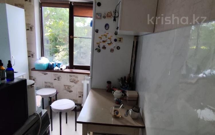 3-комнатная квартира · 60 м² · 3/4 этаж, мкр №6 за 35 млн ₸ в Алматы, Ауэзовский р-н — фото 10