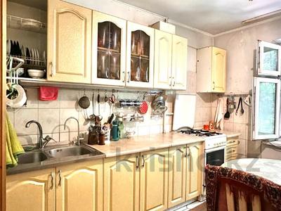 4-комнатная квартира · 87 м² · 1/5 этаж, Жарокова за 61.7 млн ₸ в Алматы, Бостандыкский р-н