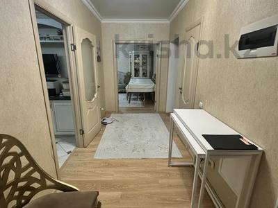 3-бөлмелі пәтер · 90 м² · 3/9 қабат, Момышулы 2/6, бағасы: 69 млн ₸ в Астане, Алматы р-н