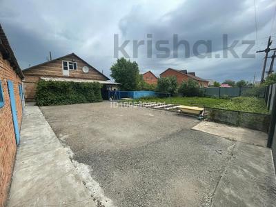 Жеке үй · 3 бөлме · 60 м² · 6 сот., Пер.Совхозный 25-2 — Пер.Совхозный ул.М.Горького, бағасы: 25 млн ₸ в Усть-Каменогорске, Меновное
