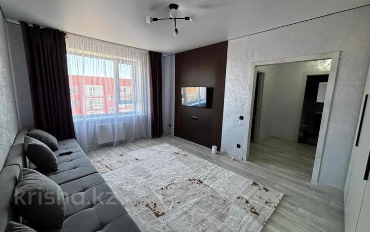 1-комнатная квартира · 39 м² · 5/5 этаж, мкр Новый Город, Акадeмическая 9/10 за 17.4 млн ₸ в Караганде, Казыбек би р-н — фото 2