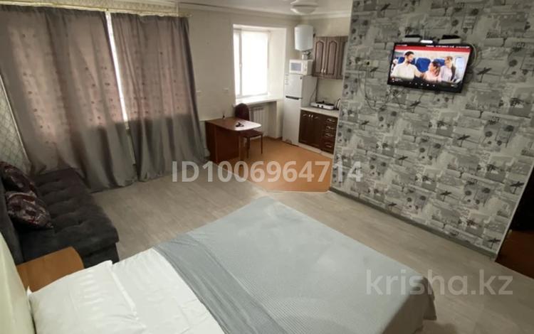 1-комнатная квартира · 36 м² · 5/5 этаж, мкр Новый Город, Назарбаева 59 — Супермаркеты,медакадемия,политех ,кубуб,кафе за 12 000 ₸ в Караганде, Казыбек би р-н — фото 2