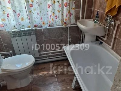 1-комнатная квартира · 20 м² · 1/5 этаж, мкр 8 257 — ул. бр. жубановых за 85 000 ₸ в Актобе