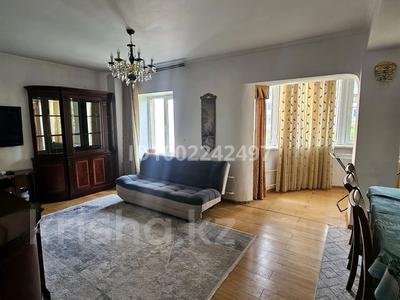 3-бөлмелі пәтер · 70 м² · 3/5 қабат, Самал-2 ш/а. 46 — Мендикулова ниже Аль фараби, бағасы: 400 000 ₸ в Алматы, Медеуский р-н