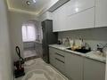 2-бөлмелі пәтер · 54.6 м² · 2/5 қабат, мкр Туркестан, Байдибек би 246а — Аптека Зерде, Мерей тойхана, бағасы: 29 млн ₸ в Шымкенте, Туран р-н — фото 2