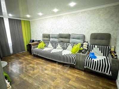 2-бөлмелі пәтер · 45 м² · 2/5 қабат, Майкудук, Майкудук, 13й микрорайон 27, бағасы: 12.5 млн ₸ в Караганде, Алихана Бокейханова р-н
