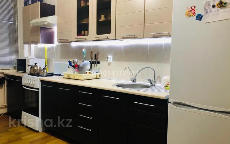 2-комнатная квартира · 70 м² · 1/5 этаж, 21-й мкр 37 за 120 000 ₸ в Актау — фото 2