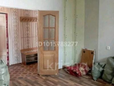 1-бөлмелі пәтер · 41.8 м² · 3/5 қабат, Восток-3 ш/а., Майкудук, мкр Восток-3 17, бағасы: 13 млн ₸ в Караганде, Алихана Бокейханова р-н