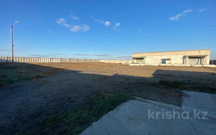 Промбаза · 51.43 сотки, Трасса Омск-Майкапшагай 760 за 65 млн 〒 в Семее — фото 4