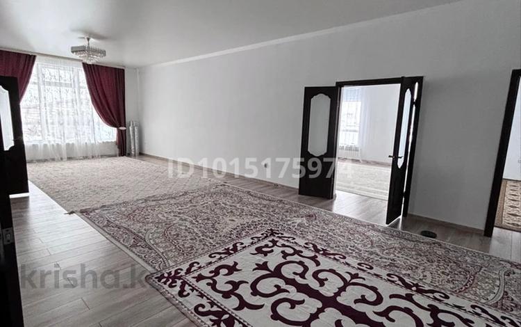 Жеке үй · 4 бөлме · 240 м² · 10 жүзд., Участок, бағасы: 23 млн ₸ в Актобе, жилой массив Акшат — фото 2