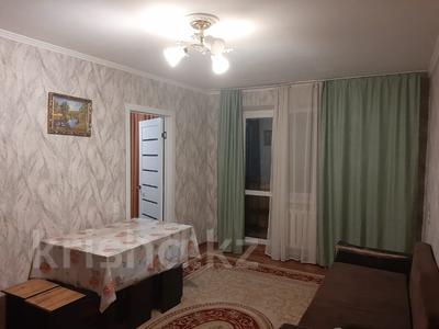 3-комнатная квартира, 50 м², 2/5 этаж, мкр Юго-Восток, мук 16 за 17.9 млн 〒 в Караганде, Казыбек би р-н