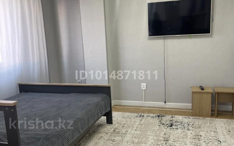 1-комнатная квартира · 33 м² · 3/9 этаж, мкр Астана 95 — Аргынбекова за 170 000 ₸ в Шымкенте, Каратауский р-н — фото 2