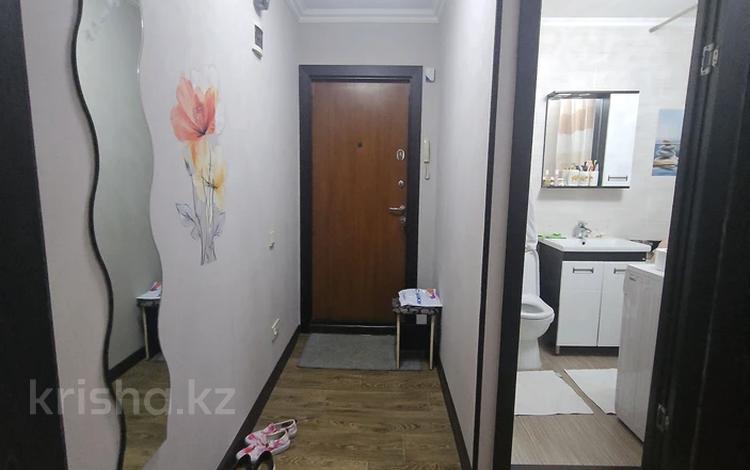 3-комнатная квартира · 59 м² · 2/4 этаж, Валиханова дом 26 за 45 млн ₸ в Алматы — фото 2
