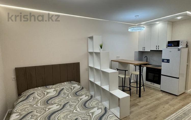 1-комнатная квартира · 33 м² · 7/10 этаж, Толе би 285 к11 за 250 000 ₸ в Алматы, Ауэзовский р-н — фото 2