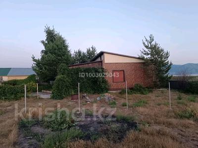 Дача · 3 комнаты · 50 м² · 5 сот., Юбилейная 11 за 12 млн 〒 в Приморском