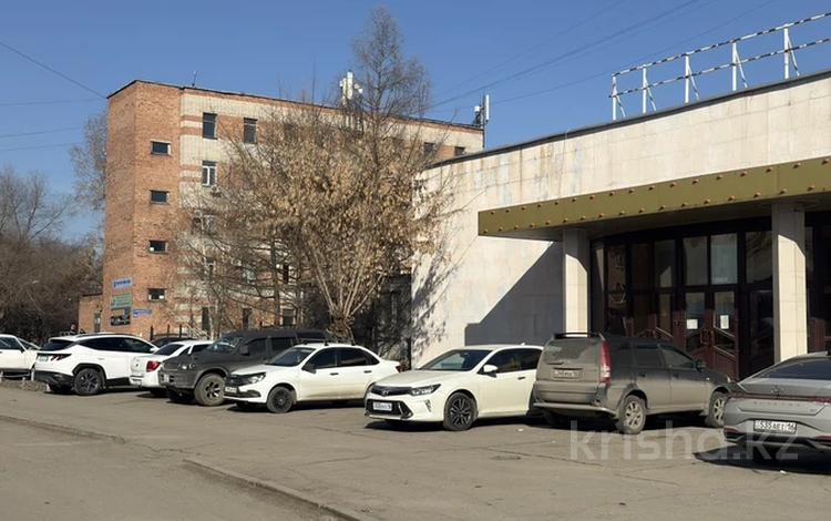Офисы, салоны красоты, образование · 1790 м² за 480 млн ₸ в Усть-Каменогорске — фото 14