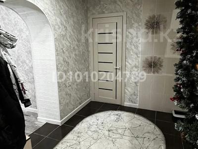 Жеке үй · 3 бөлме · 91 м² · 5 жүзд., Горького 172, бағасы: 25 млн ₸ в Акколе