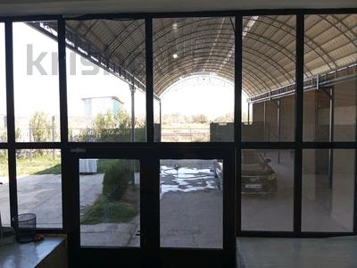 Отдельный дом · 8 комнат · 330 м² · 10 сот., Байзак Датка 63/3 — Бурыл за 45 млн 〒 в Жамбылской обл.