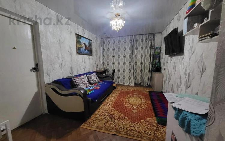 2-комнатная квартира, 40 м², 2/5 этаж, независимости за 7.5 млн 〒 в Темиртау — фото 2