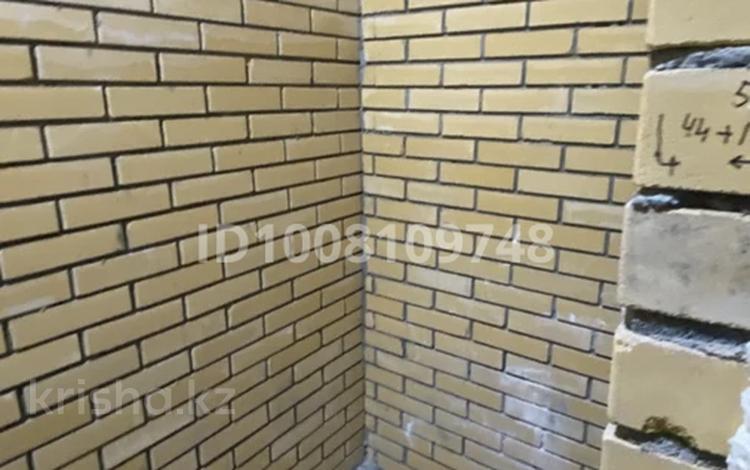 Еркін · 3.51 м², бағасы: 3.8 млн ₸ в Атырау, мкр Центральный — фото 2