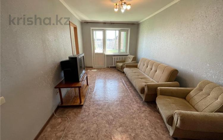 3-бөлмелі пәтер · 61.8 м² · 5/5 қабат, 29-шағынаудан, 29й микрорайон, улица Муканова, бағасы: 19 млн ₸ в Караганде, Казыбек би р-н — фото 2
