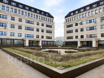 3-комнатная квартира · 165.6 м² · 3/6 этаж, Е871 1/2 за 225 млн 〒 в Астане, Есильский р-н