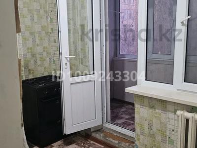 1-бөлмелі пәтер · 38 м² · 3/5 қабат, мкр Алатау 50 — Улица.Сейфулина рядом со школой, бағасы: 12 млн ₸ в Таразе