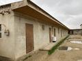Часть дома · 8 комнат · 250 м² · 6 сот., Алау 2/31 — Жалға берілетін Қосалқалы уй Сатылады маңында мектеп бала бақша магазиндер жақын жайласқан есік алдынан Атамекен Манғышлақ автобусы жүріп тур 8 бөлемелі за 15 млн ₸ в Баскудуке