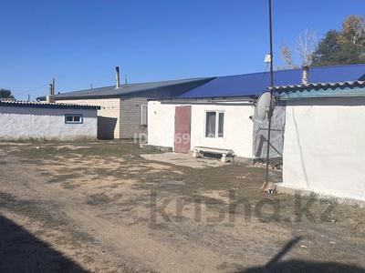 Часть дома · 5 комнат · 91 м² · 230 сот., Орталық 8 — Трасса Павлодар Кызылорда за 7 млн 〒 в Жанаарка