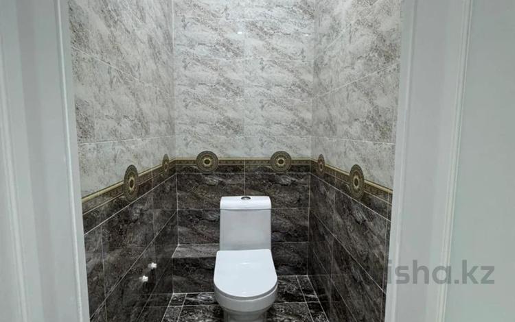 3-комнатная квартира · 130 м² · 4/5 этаж, мкр. Алтын орда за 42 млн ₸ в Актобе — фото 2