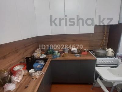 2-бөлмелі пәтер · 42 м² · 4/5 қабат, Яссави 108 — Момышулы, бағасы: 9.5 млн ₸ в Кентау