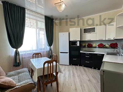 2-бөлмелі пәтер, 93.2 м², 7/7 қабат ай сайын, Ткачева 18, бағасы: 250 000 〒 в Павлодаре